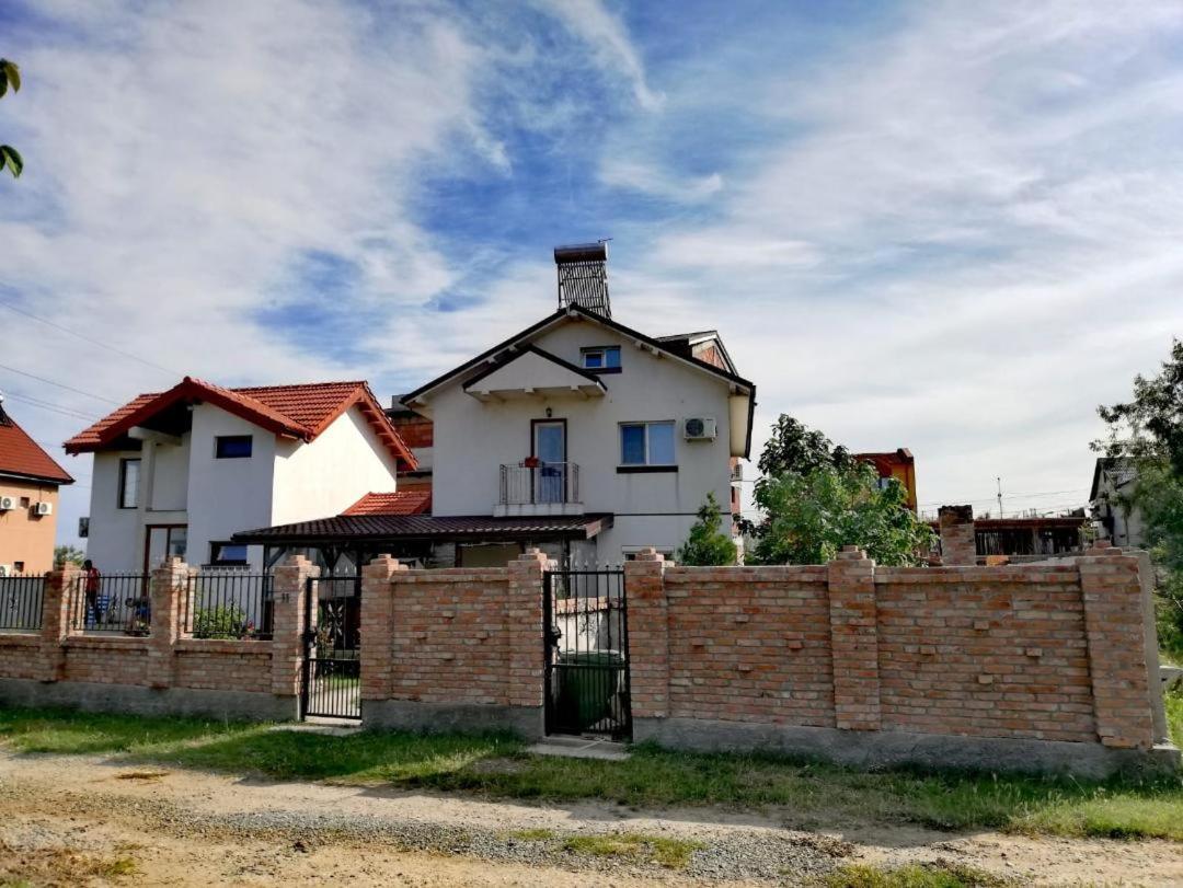 Hotel Casa Alba Năvodari Esterno foto