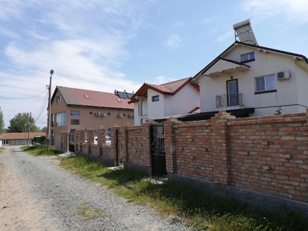 Hotel Casa Alba Năvodari Esterno foto