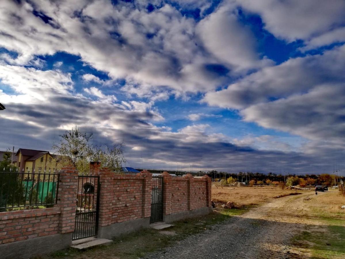 Hotel Casa Alba Năvodari Esterno foto