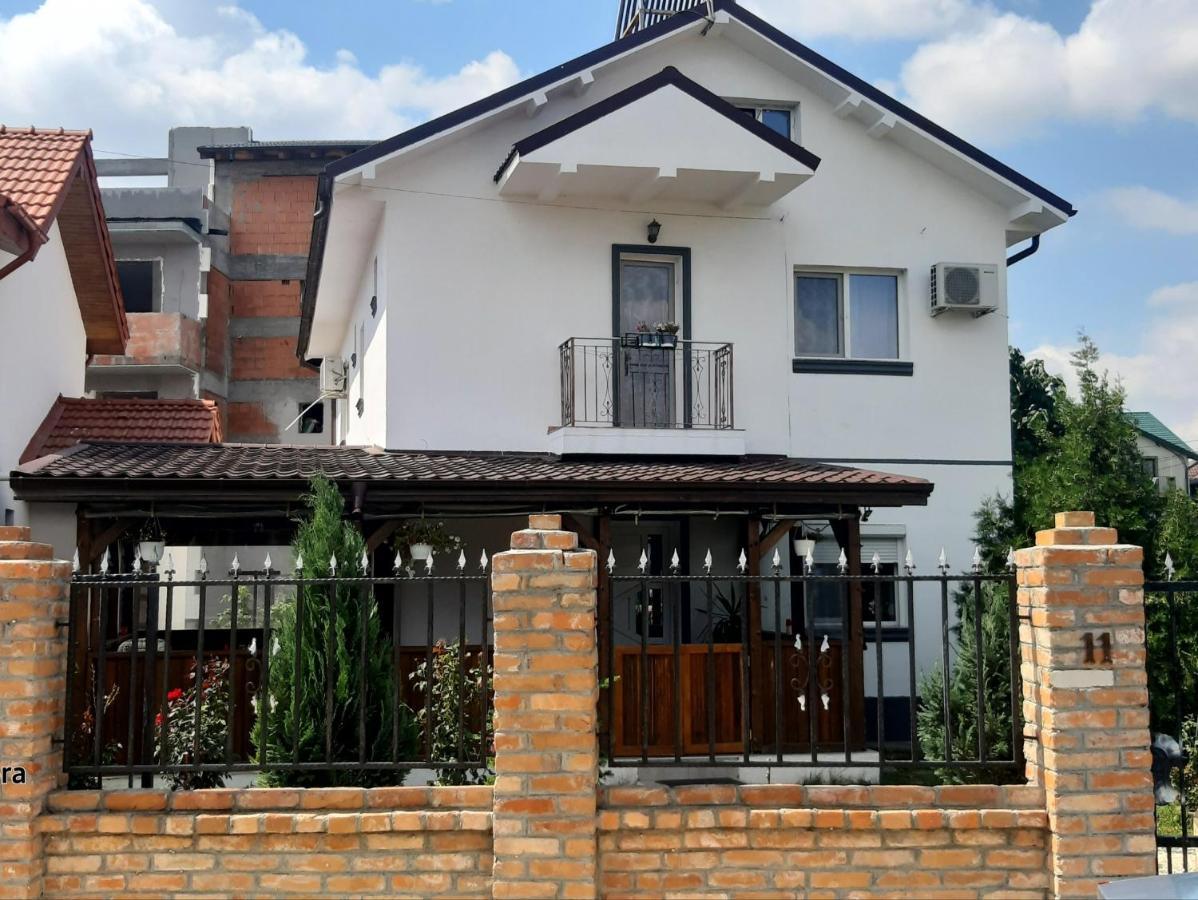 Hotel Casa Alba Năvodari Esterno foto